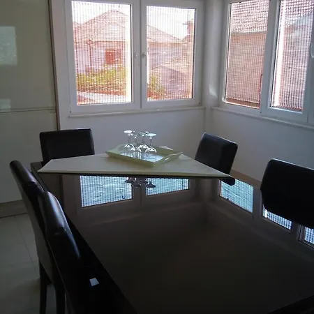 Adriatic Rose Apartment Turanj