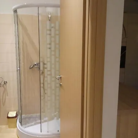 Adriatic Rose טוראני