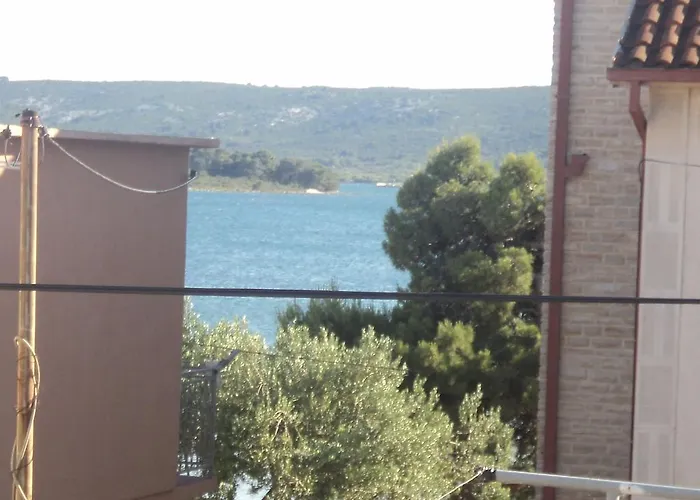 Adriatic Rose 투라니