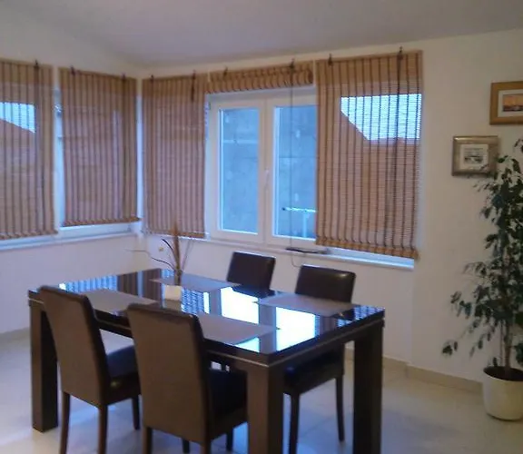 Adriatic Rose * 투라니