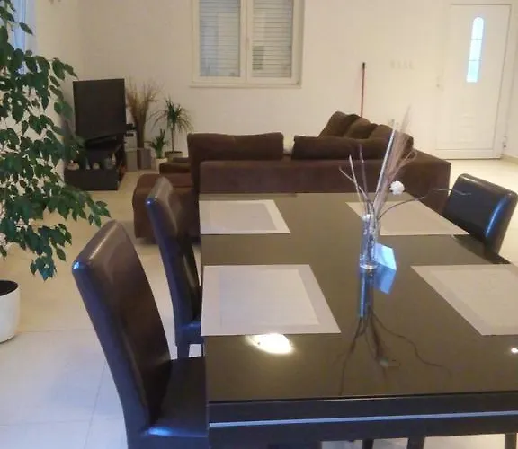 Adriatic Rose * 투라니